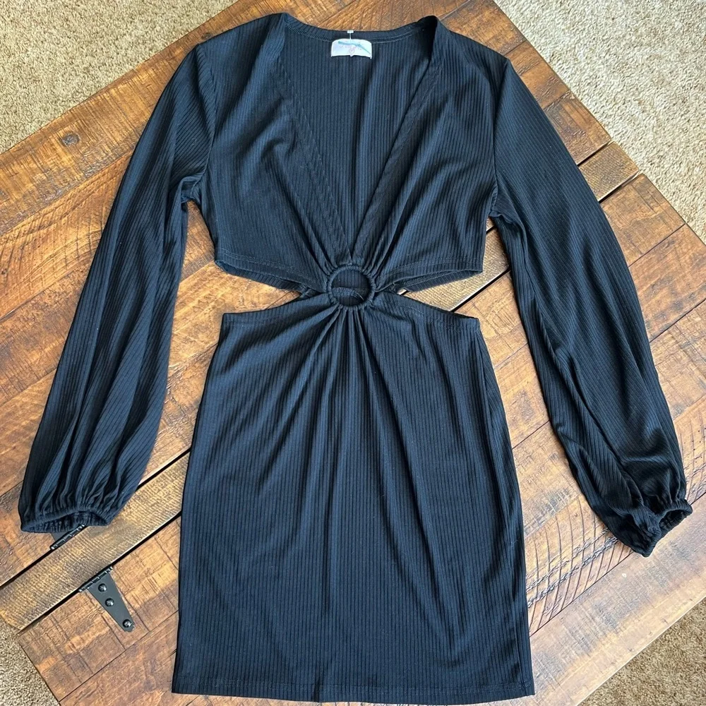 Pink Lily Chic Black Cut-Out Long Sleeve Dress - Picture 3 of 3